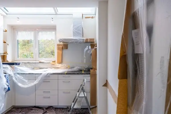 Flat refurbishment completed in a West London apartment by Soraiz Builders
